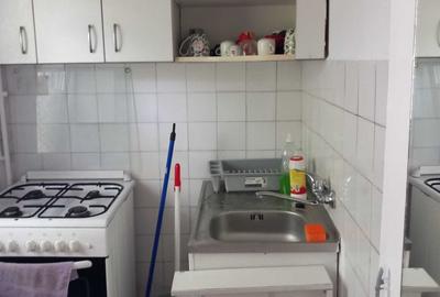 Garsonieră decomandată în Central - 7