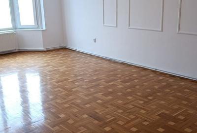 Spațiu comercial, de 65 mp, în Zorilor