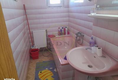 Apartament cu 2 camere decomandat în Hurez - 9