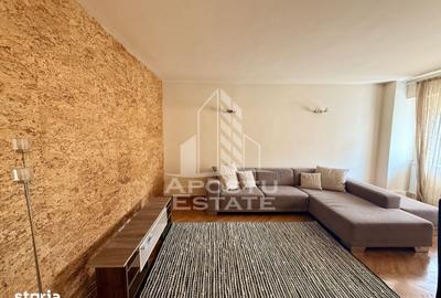 Apartament cu 3 camere decomandat în Aradului