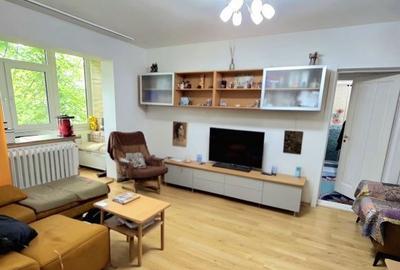 Apartament cu 3 camere în Ciupercenii Noi - 2