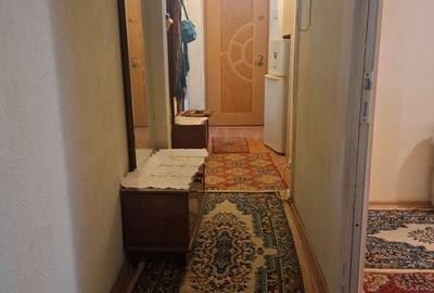 Apartament cu 3 camere semidecomandat în Groapa - 3