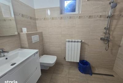 Casă cu 2 camere cu Teren 500 Mp în Central