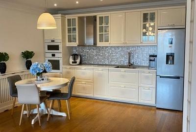 Apartament cu 3 camere decomandat în Ultracentral