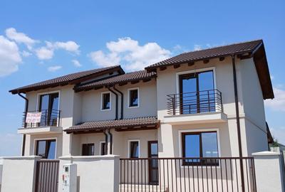 Casă cu 4 camere în Săcălaz