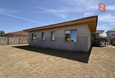 Duplex cu 3 camere cu Canalizare în Moșnița Nouă - 2
