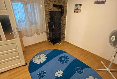 Casă cu 3 camere în Rahova