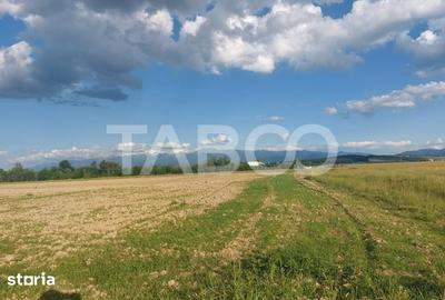 Teren de 16500 mp, în Șelimbăr