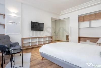 Apartament cu 6 camere decomandat în P-ța Universității