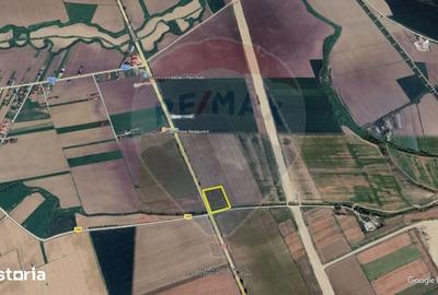 Teren de 6600 mp, în Faraoani - 4