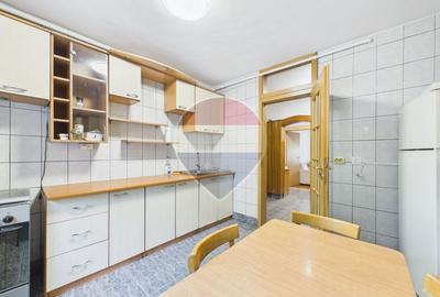 Apartament cu 3 camere decomandat în 13 Septembrie - 10