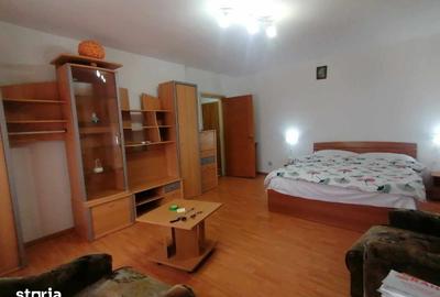 Garsonieră decomandată în Timpuri Noi