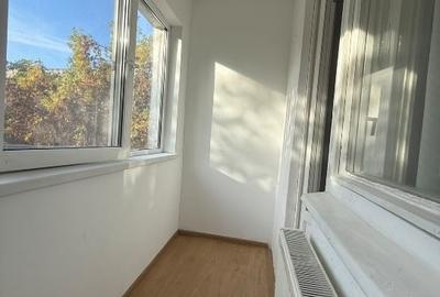 Apartament cu 2 camere semidecomandat, mobilat în Blașcovici