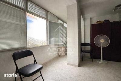 Apartament cu 2 camere în P-ța Victoriei - 1