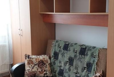 Apartament cu 3 camere semidecomandat, mobilat în Florilor - 7