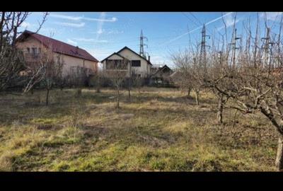 Teren de 1045 mp, în Găvana
