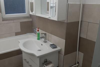 Apartament cu 3 camere decomandat în Cornișa - 3