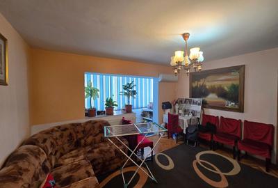 Apartament cu 3 camere semidecomandat, mobilat în Lipovei - 1