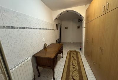 Apartament cu 2 camere decomandat în Nicolina - 2