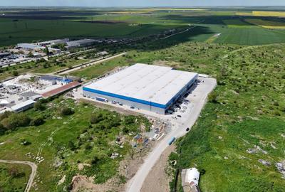 Spațiu industrial, de 24,000 mp, în Palas