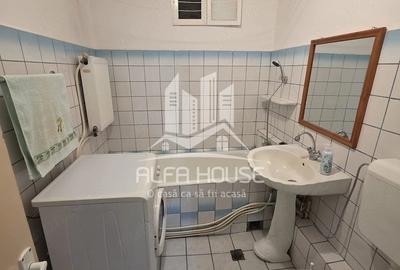 Apartament cu 2 camere decomandat în Micro IV