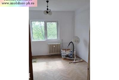 Apartament cu 3 camere semidecomandat în Nord