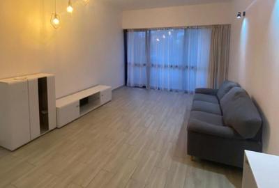 Apartament cu 3 camere decomandat, mobilat în Central