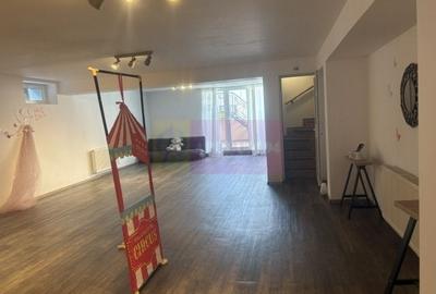Casă individuală cu 10 camere cu Canalizare în Drumul Sării - 21