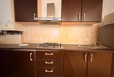 Apartament cu 2 camere decomandat, mobilat în Polonă - 6