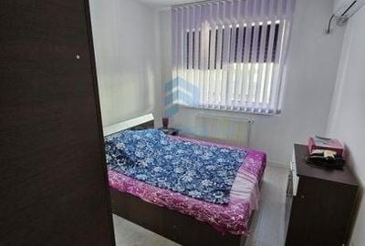 Apartament cu 2 camere decomandat în Apărătorii Patriei
