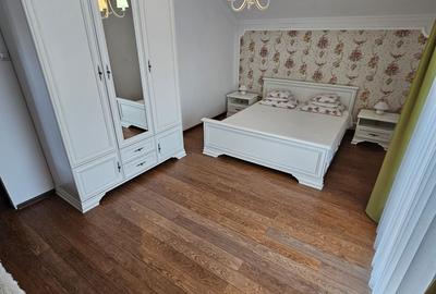Casă cu 4 camere în Central