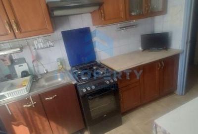 Apartament cu 3 camere semidecomandat în Titan