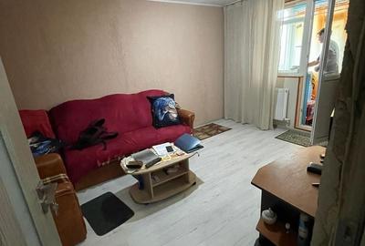 Apartament cu 2 camere decomandat în Drumul Taberei