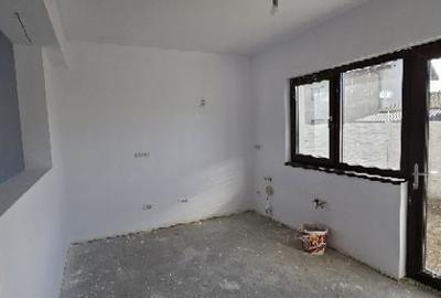 Duplex cu 4 camere cu Canalizare în Bălăceanca - 11