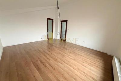 Apartament cu 3 camere decomandat în Central - 12