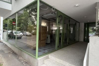 Spațiu comercial, de 65 mp, în Moșilor