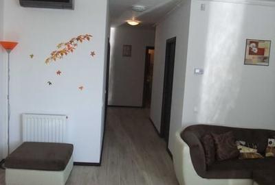 Apartament cu 3 camere în Funcționarilor
