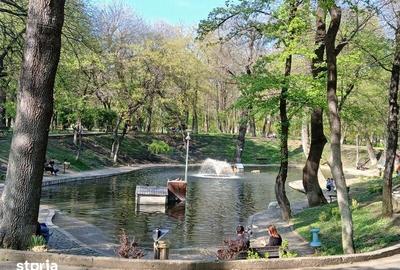 Apartament cu 3 camere semidecomandat în Gara de Nord