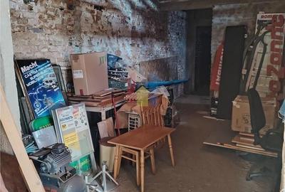 Casă cu 3 camere în Central