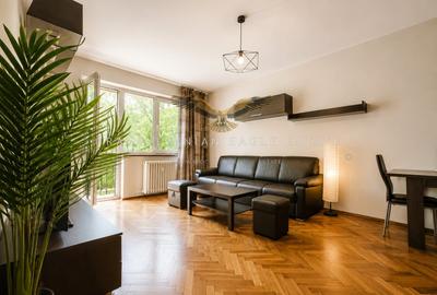 Apartament cu 2 camere decomandat, mobilat în Central