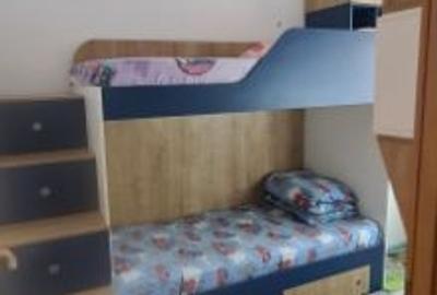 Apartament cu 3 camere decomandat în Tractorul - 7