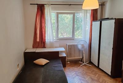 Garsonieră decomandată în Blașcovici