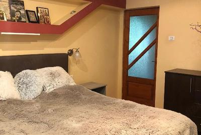 Apartament cu 3 camere decomandat în Central - 1