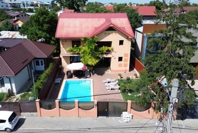Casă individuală cu 5 camere cu Canalizare în Central - 1
