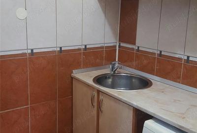 Garsonieră decomandată în Central - 1