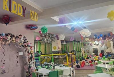 Spațiu comercial, de 198 mp, în Central