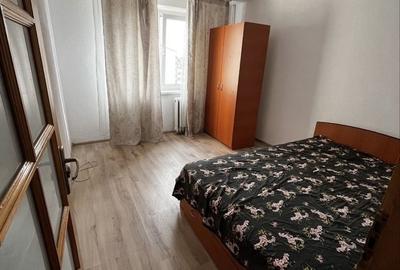 Apartament cu 4 camere semidecomandat în Rahova