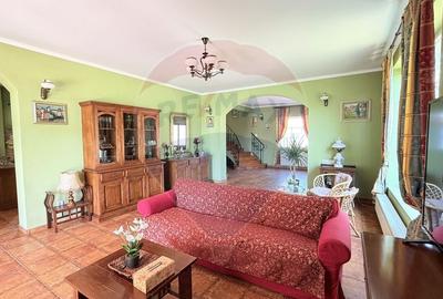 Casă individuală cu 4 camere cu Teren 1110 Mp în Bd. Coșbuc - 12