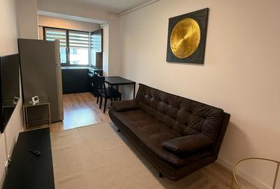 Apartament cu 2 camere semidecomandat, mobilat în Pipera
