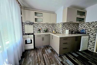 Apartament cu 4 camere decomandat în Băceni - 8